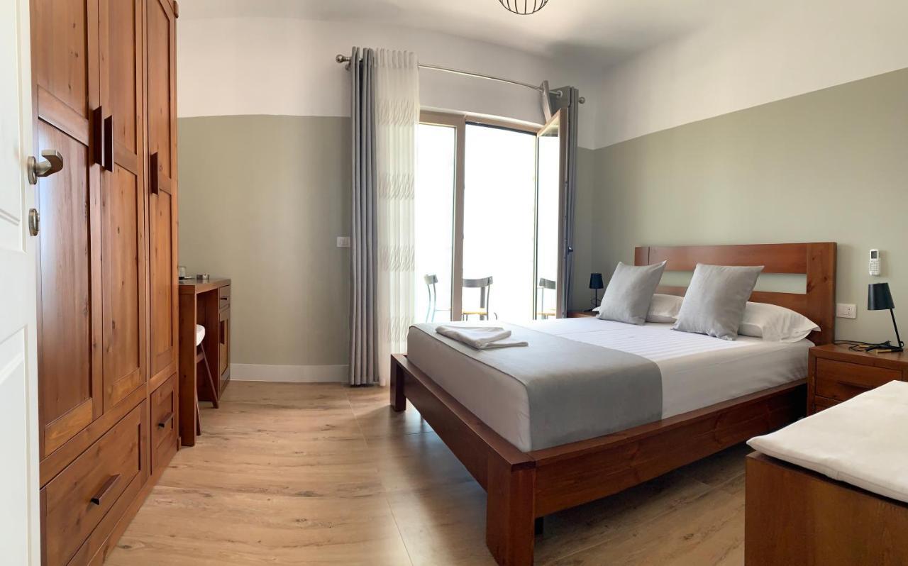 Vila 8 Hotel Himare Luaran gambar