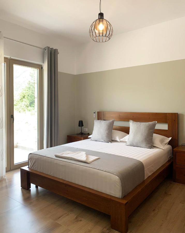 Vila 8 Hotel Himare Luaran gambar